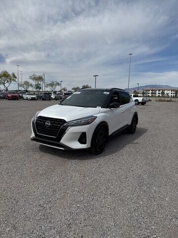 2023 NISSAN Kicks