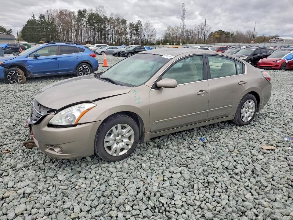 2012 NISSAN Altima