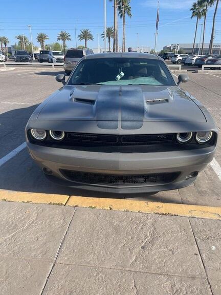 2017 DODGE Challenger