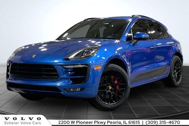 2018 PORSCHE Macan