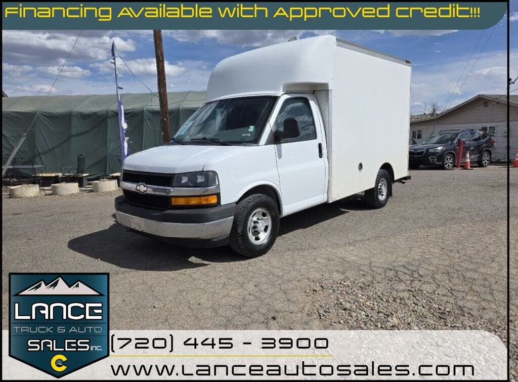 2017 CHEVROLET Express