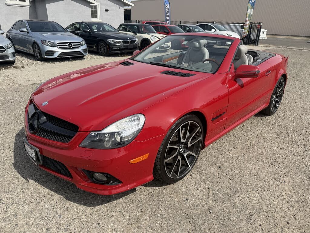 2011 MERCEDES-BENZ SL-Class