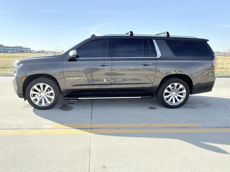 2021 CHEVROLET Suburban