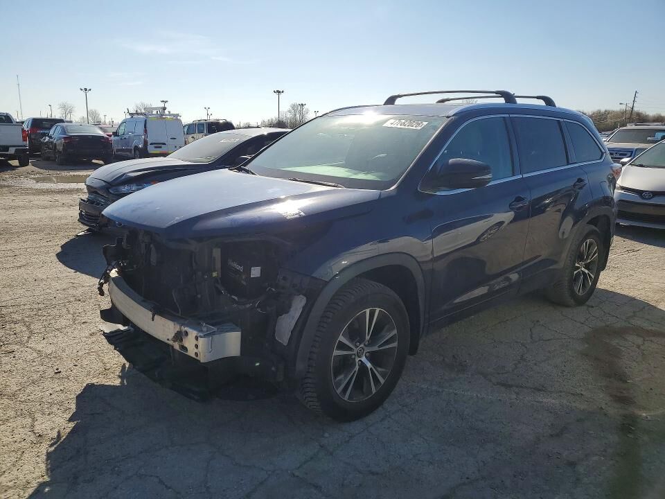 2016 TOYOTA Highlander