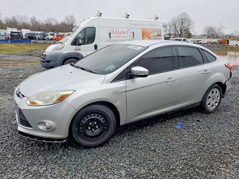 2012 FORD Focus