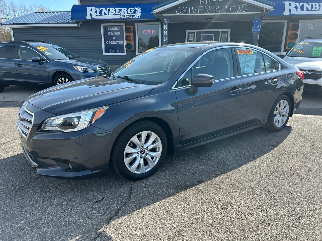 2017 SUBARU Legacy