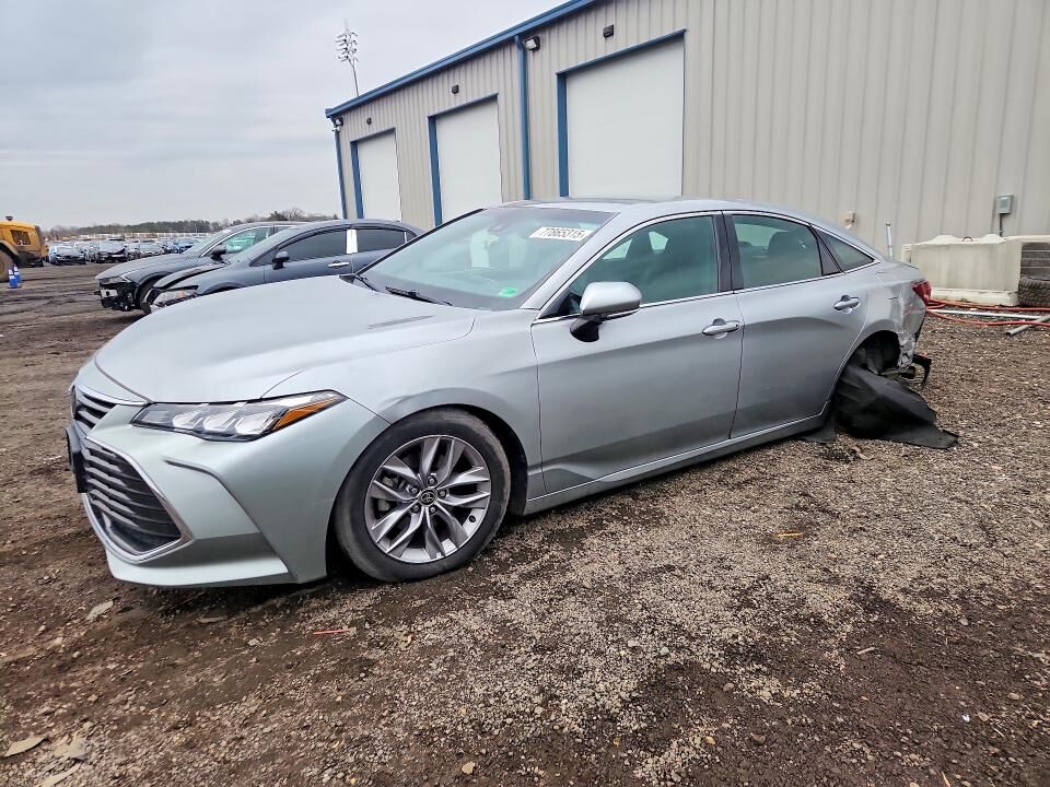 2021 TOYOTA Avalon