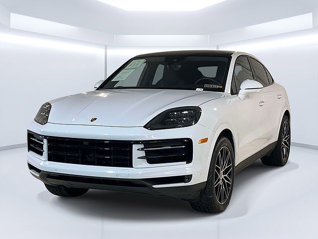 2025 PORSCHE Cayenne
