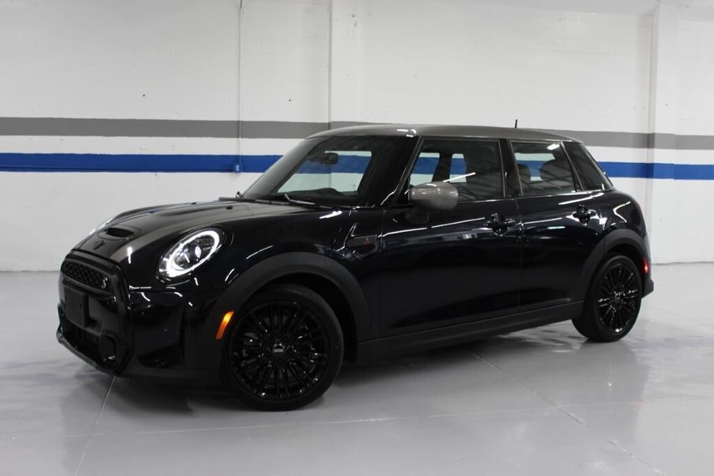 2023 MINI Hardtop