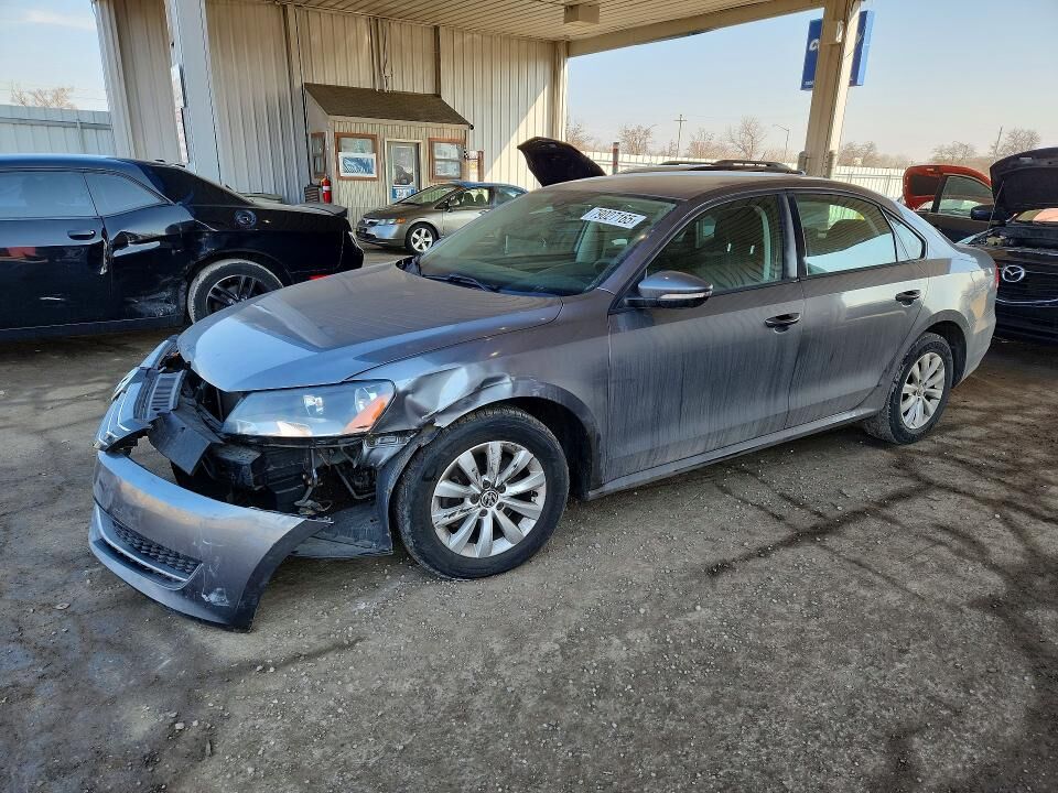 2012 VOLKSWAGEN Passat