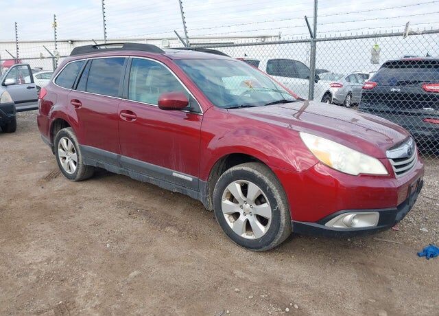 2011 SUBARU Outback