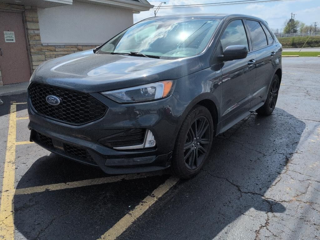 2022 FORD Edge