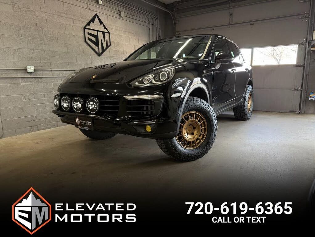 2015 PORSCHE Cayenne