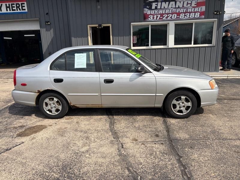 2002 HYUNDAI Accent