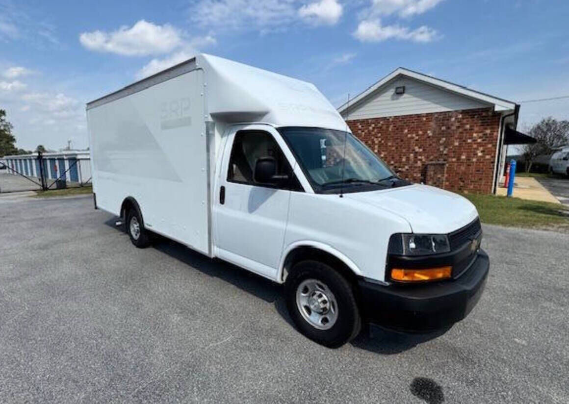 2021 CHEVROLET Express