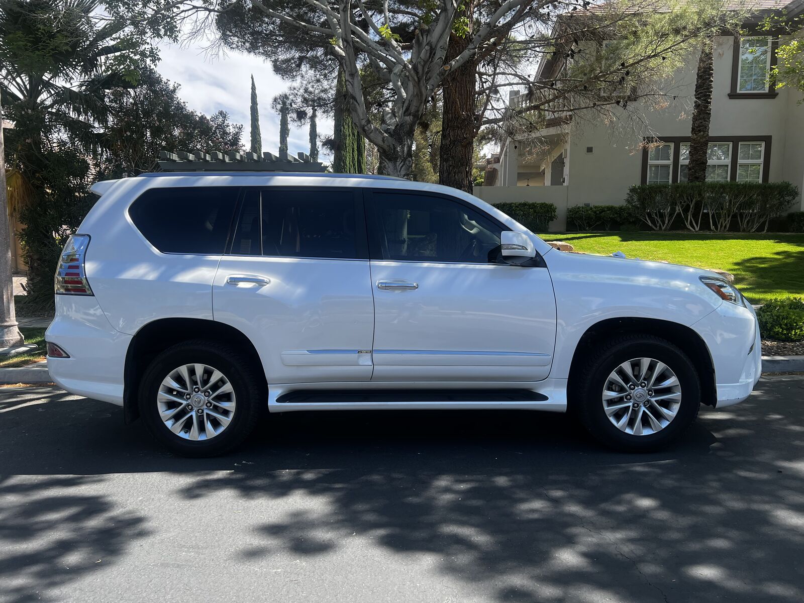 2017 LEXUS GX