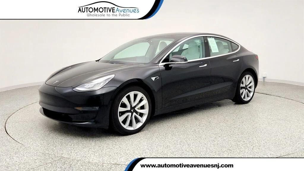 2018 TESLA Model 3