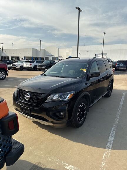 2020 NISSAN Pathfinder