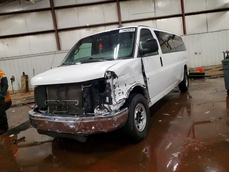 2016 CHEVROLET Express