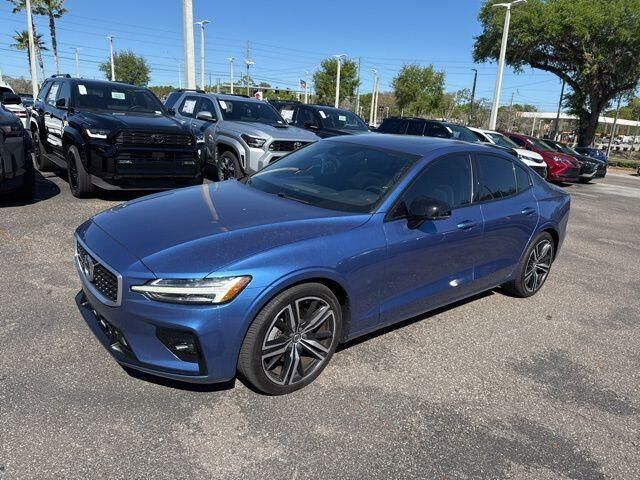 2020 VOLVO S60