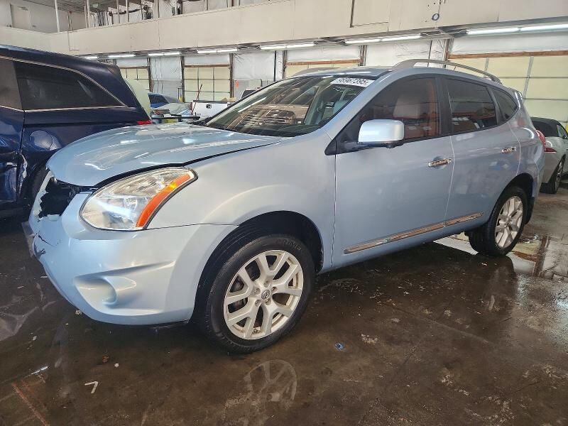 2013 NISSAN Rogue