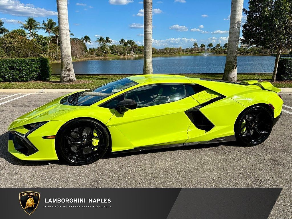 2026 LAMBORGHINI Revuelto