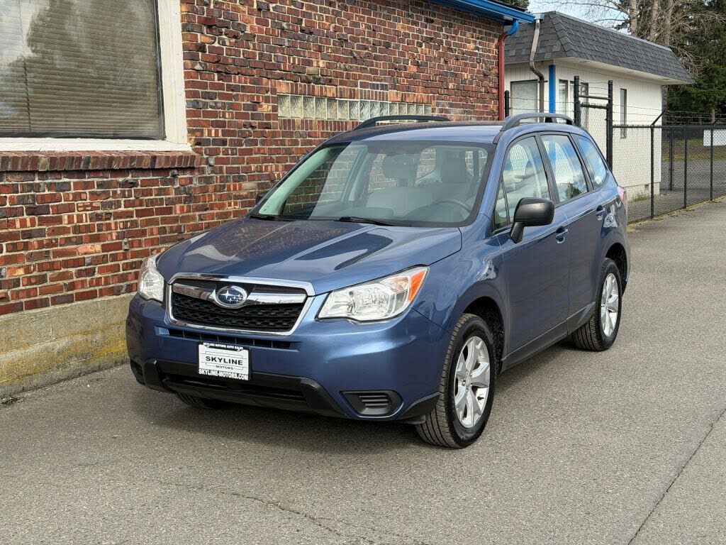 2016 SUBARU Forester