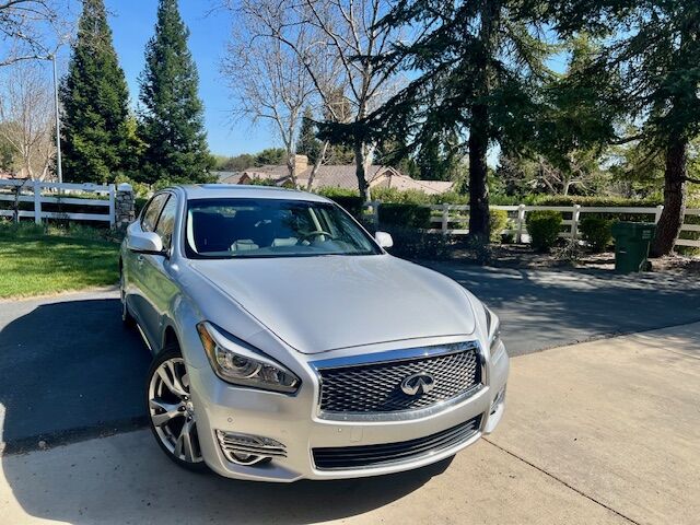2016 INFINITI Q70L