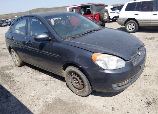2011 HYUNDAI Accent