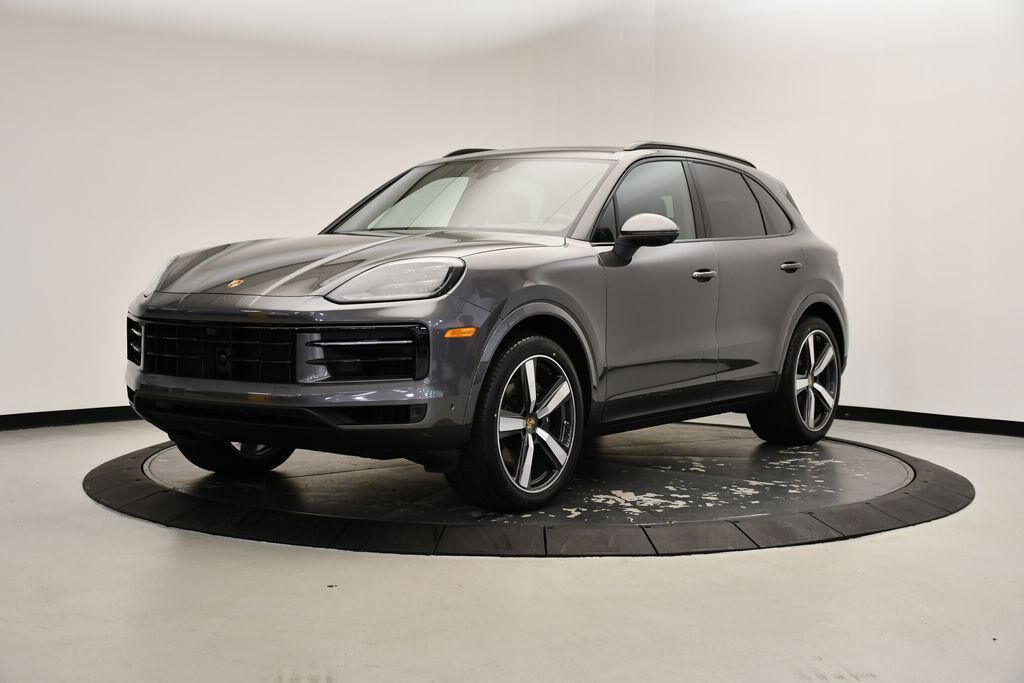 2025 PORSCHE Cayenne