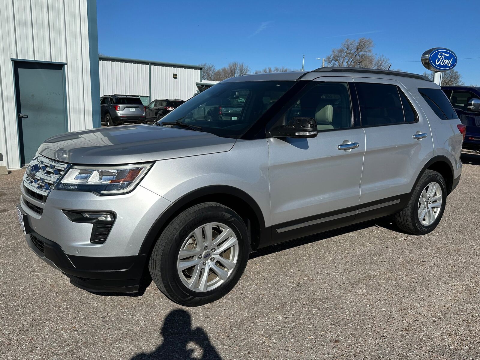 2018 FORD Explorer