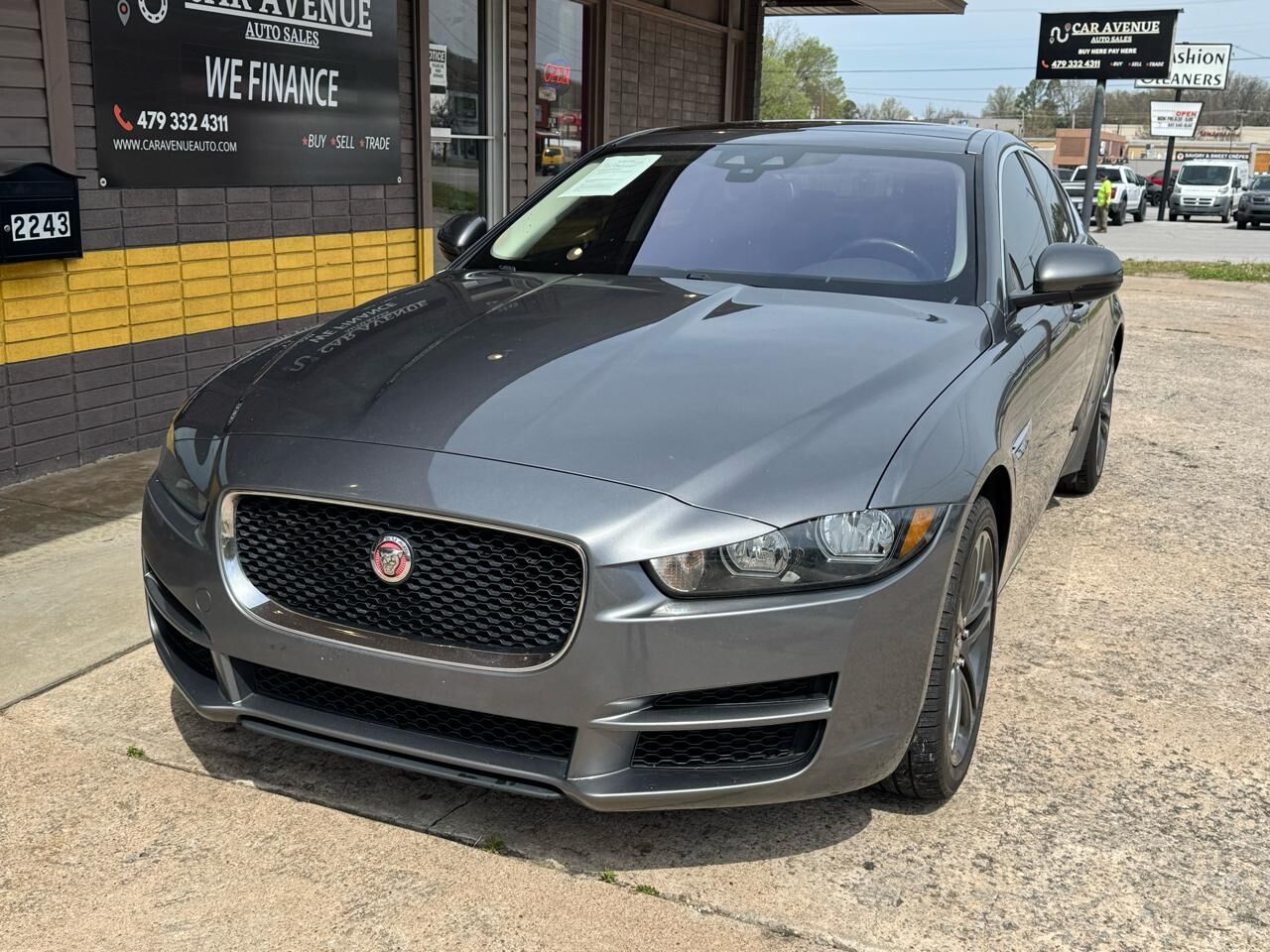 2017 JAGUAR XE