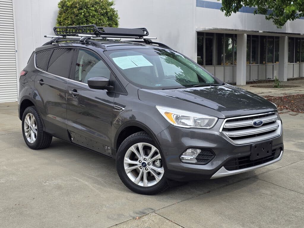 2018 FORD Escape