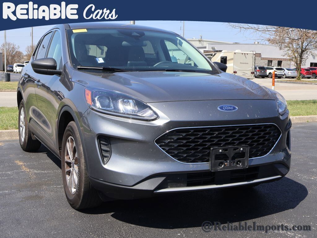 2022 FORD Escape