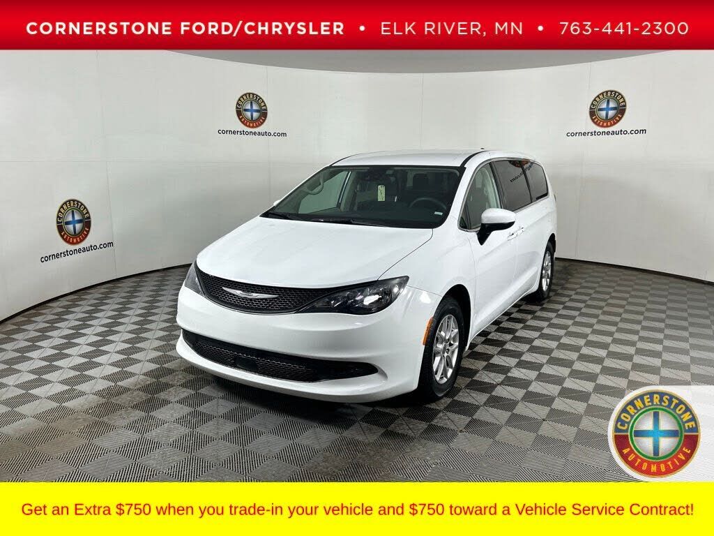 2023 CHRYSLER Voyager