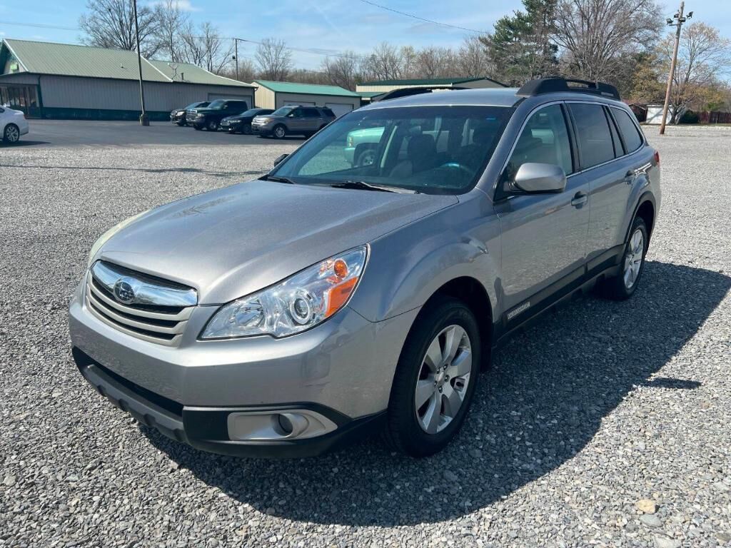 2011 SUBARU Outback