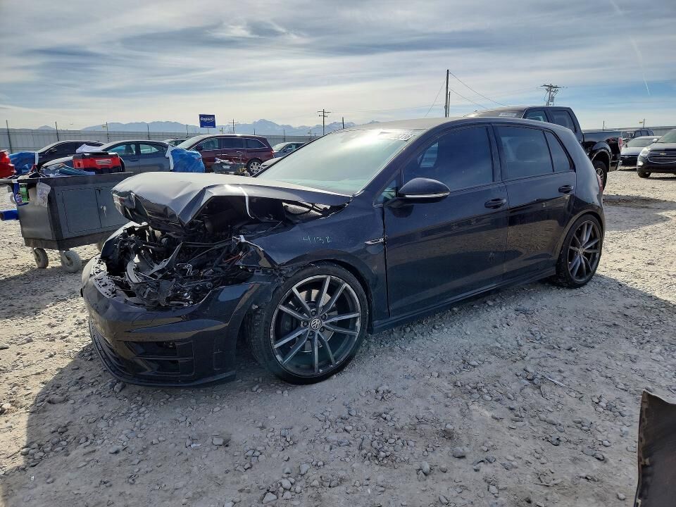 2017 VOLKSWAGEN Golf R