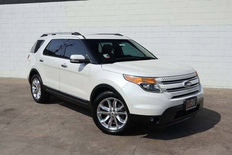 2013 FORD Explorer