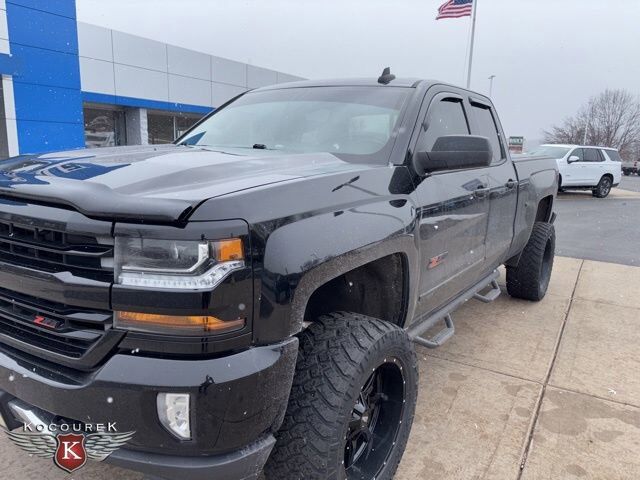 2017 CHEVROLET Silverado