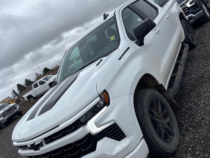 2025 CHEVROLET Silverado