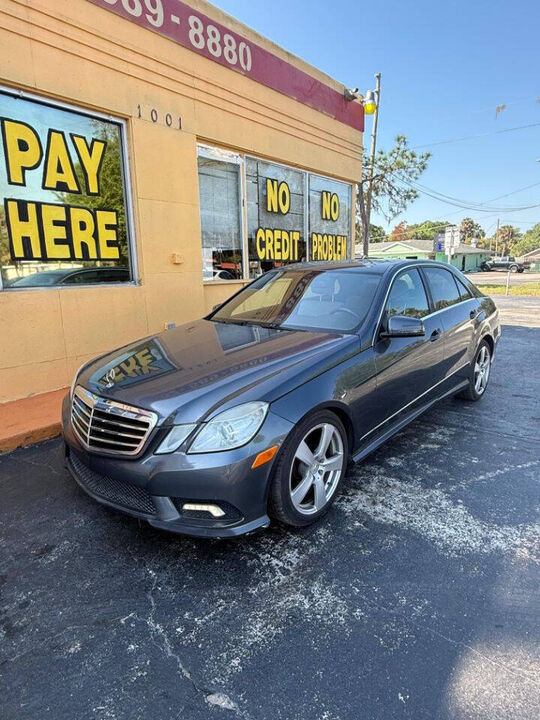 2011 MERCEDES-BENZ E-Class