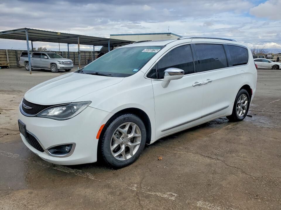 2017 CHRYSLER Pacifica