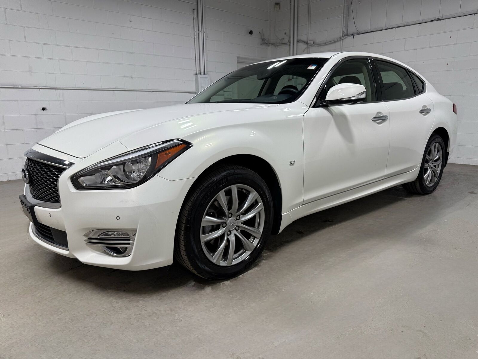 2015 INFINITI Q70