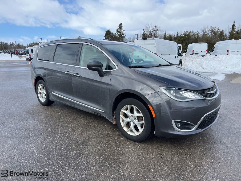 2017 CHRYSLER Pacifica
