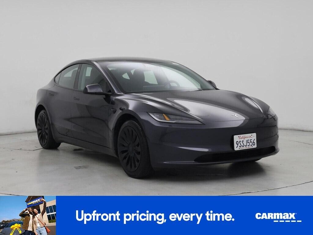 2025 TESLA Model 3