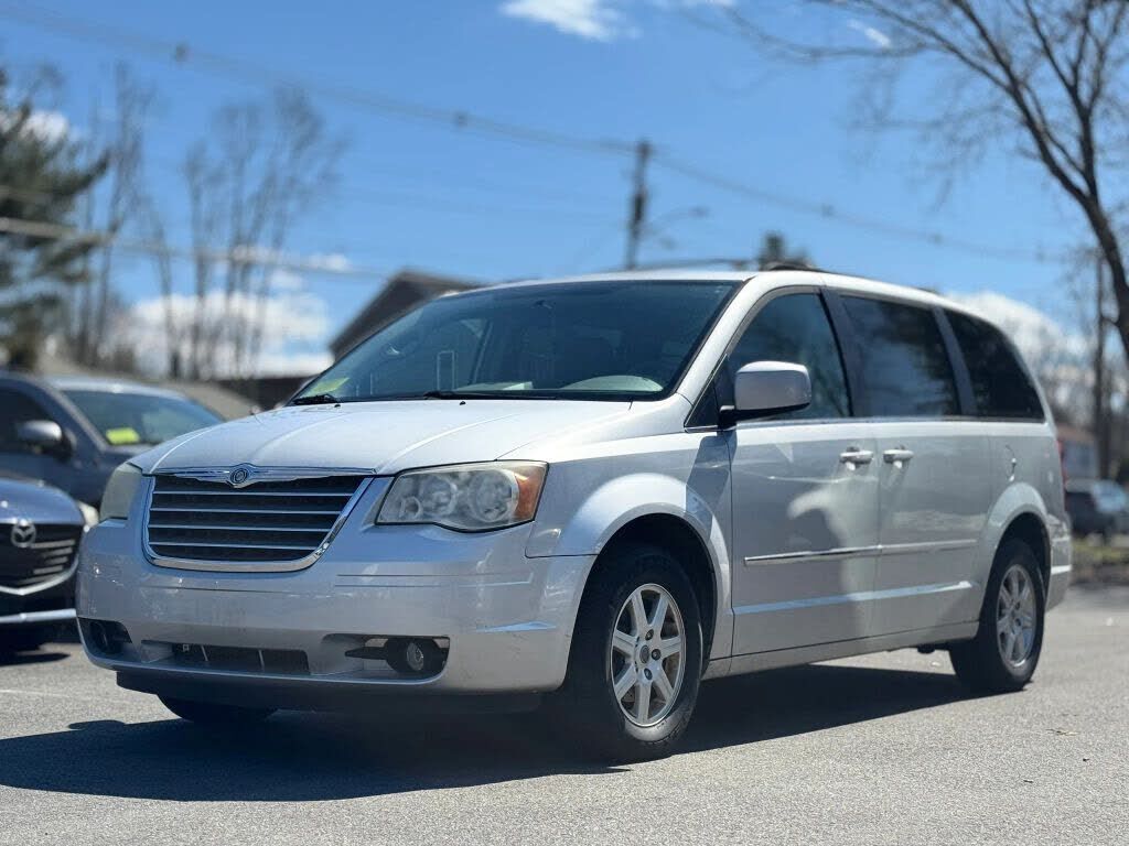 2010 CHRYSLER Town and Country