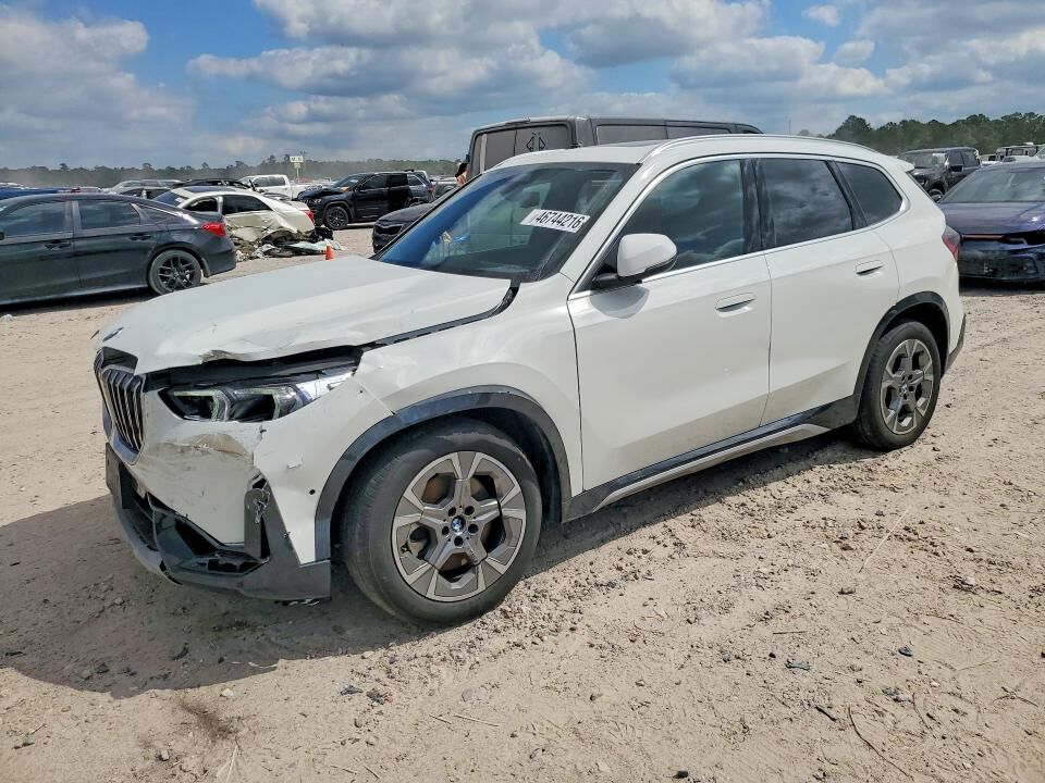 2025 BMW X1