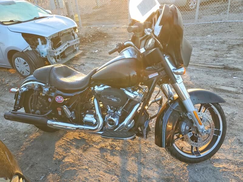 2017 HARLEY DAVIDSON FLHX / Street Glide