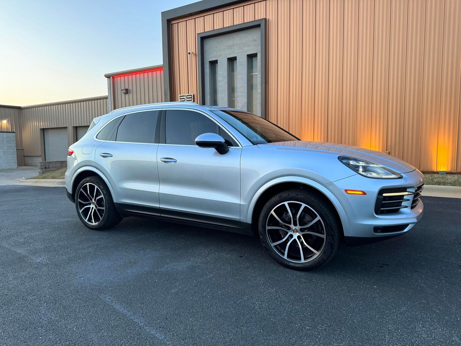 2019 PORSCHE Cayenne