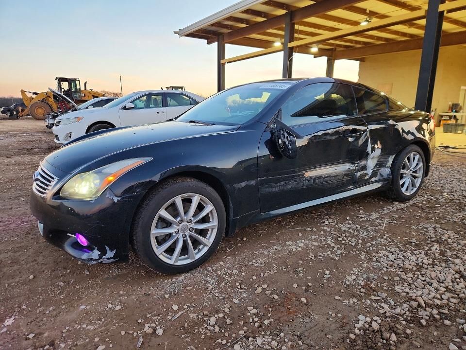2011 INFINITI G37